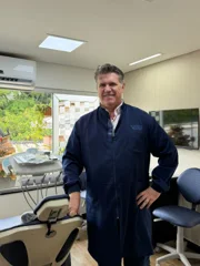 Dr. Carlos Guerra